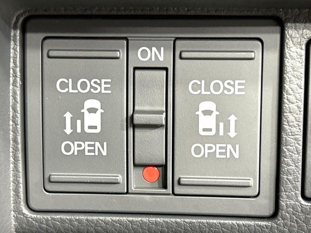 �y�����p���[�X���C�h�h�A�z�X�}�[�g�L�[��^�]�Ȃ̃X�C�b�`�Ō�ȗ����X���C�h�h�A�̊J���\���d��������͂����ăh�A���J����K�v�������A�����Ȃ��q�l�ł��ȒP�ɊJ���߂ł����K�ł���