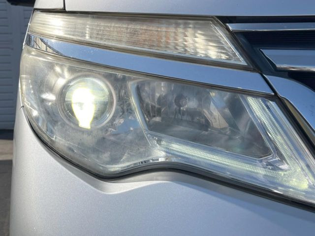 �yHID�w�b�h���C�g�z���ɖ��邭�O�����Ƃ炵�Ă����̂ŁA���V����Ԃ̑��s�������E�ǍD�ň��S���Ă���肢�������܂��B