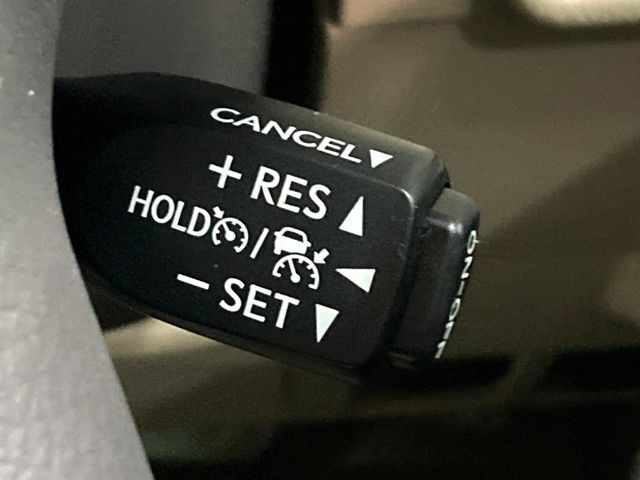 �y���[�_�[�N���[�Y�R���g���[���z�������H�ł̒��������s���y��!!�����ő��x��ۂN���[�Y�R���g���[�����A�Փˌy���V�X�e���ƘA�g���A�O���̎ԗ������m���ĎԊԂ�ۂ悤�ɑ��x���߂��Ă���܂�!!