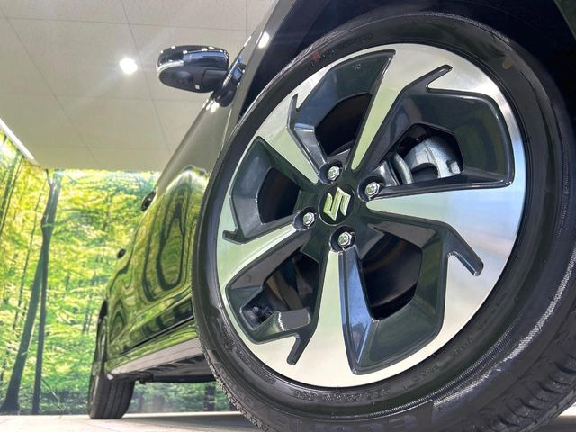 �y����16�C���`�A���~�z�C�[���z�O�ςɃ}�b�`���������A���~�z�C�[���𑕒����Ă���܂��B�e��ЊO�A���~�z�C�[����A�X�^�b�h���X�^�C�����戵�����Ă���܂��B���񂲑��k����������