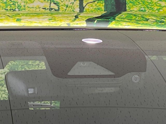 �y�g���^�Z�[�t�e�B�Z���X�z���s���ɑO���̎ԗ�����F�����A�Փ˂������Ȏ��͌x��ƃu���[�L�ŏՓˉ���Ɣ�Q�y�����A�V�X�g�B�����S�Ƀh���C�u�����y���݂��������܂��B