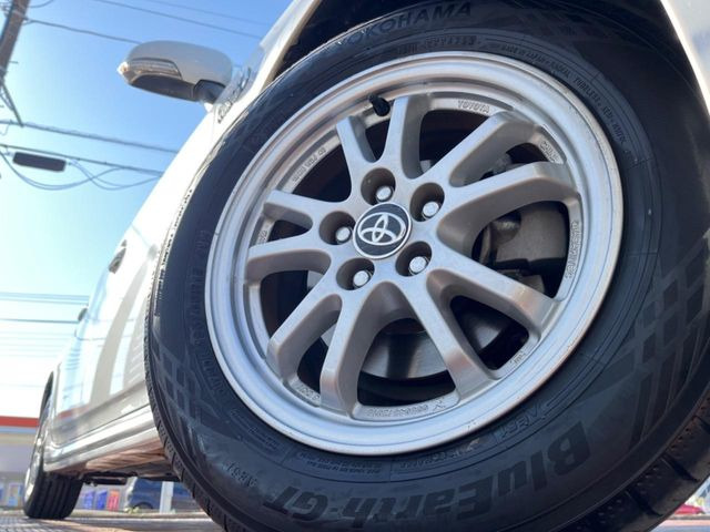 �y����15�C���`�A���~�z�C�[���z�O�ςɃ}�b�`���������A���~�z�C�[���𑕒����Ă���܂��B�e��ЊO�A���~�z�C�[����A�X�^�b�h���X�^�C�����戵�����Ă���܂��B���񂲑��k����������