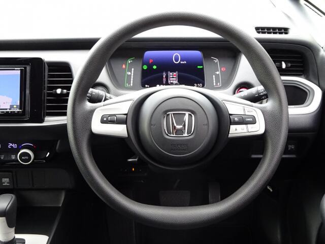 �I���b�N�X�F�蒆�ÎԂ͌��I�����㎿�Ȏ��q�݂̂����͂��v���܂��B�S�ԂɃv���̐E�l�ɂ��O�ꂵ�����O���̐��|�A�����グ�Ă���܂��B