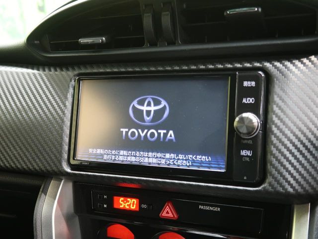 �y�����i�r�z�l�C�̏����i�r�𑕔��B�I�[�f�B�I�@�\���[�����Ă���ABluetooth�ڑ�����΂������̃X�}�z��MP3�v���C���[�̉��y���Đ��\!�����̉^�]������Ɋy�����Ȃ�܂�!!