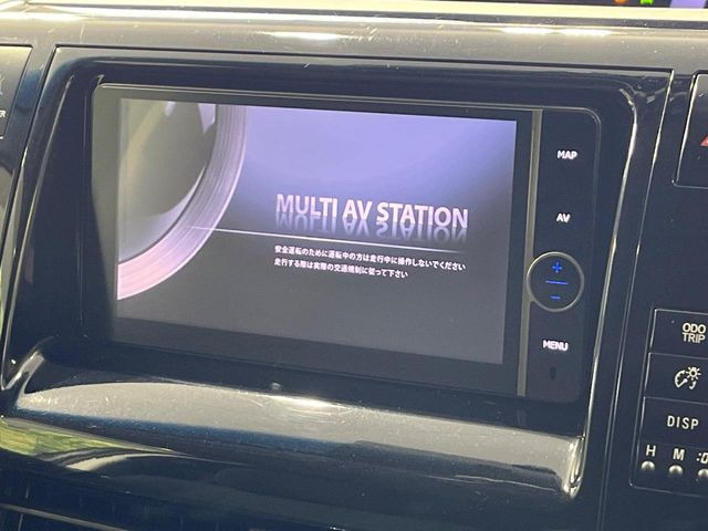 �y�����i�r�z�l�C�̏����i�r�𑕔����Ă���܂��B�i�r�̎g���₷���͂������A�I�[�f�B�I�@�\���[��!�L�����v�◷�s�͂������A�ʋ΂┃�����ȂǕ��i�̃h���C�u���y�����Ȃ�͂���