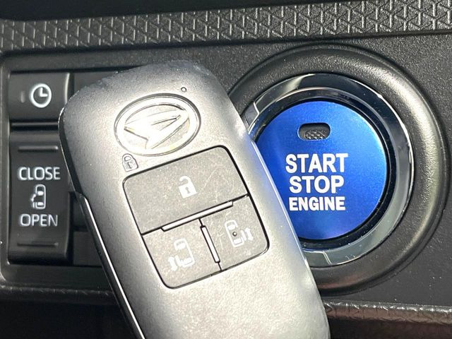 �y�L�[�t���[�V�X�e���z�J�o����|�P�b�g�ɓ��ꂽ�܂܂ł��h�A�̎{���E�������\�ȃX�}�[�g�L�[�𑕔��B�G���W���̃I���E�I�t�����J�M�����o���K�v����������Ƃ��Ă��֗��ł���