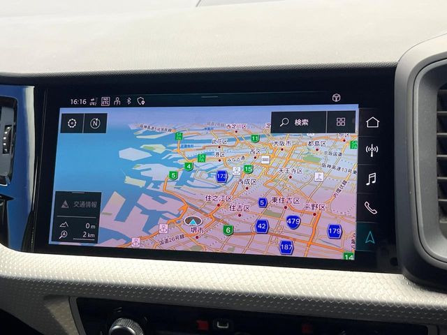 �������i�r:��̊��̂���i�r�́A����������ԓ������o���Ă���܂��B�I�[�f�B�I�@�\���[�����Ă���܂��̂ŁA�^�]�����y���߂܂���