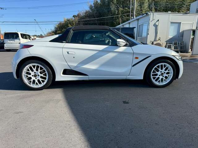 ���X�݌ɂ͊O���A�����N���[�j���O��ɓW�����A�����Ď��̏C�����̗L���A���[�^�[��������̗L������O�ҋ@�ւɂ�錟����S����{���Ă���܂��B�Ԍ��A�����A����h�������ЂőΉ��ł��܂��̂ł����S���������B