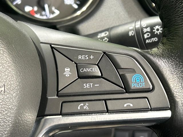 �y�v���p�C���b�g�z�������H�ł̒��������s���y��!!�a�؎��Ə��񑖍s�̃V�[���ŁA�A�N�Z���E�u���[�L�E�X�e�A�����O�������Ő��䂵�A�������^�]�̕��S���y�����Ă���܂���