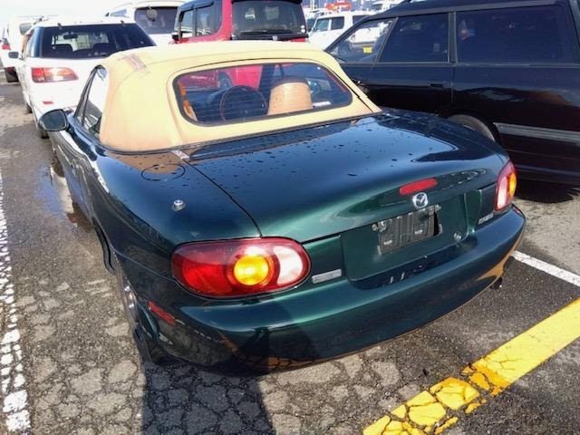 ロードスター1.8 VS