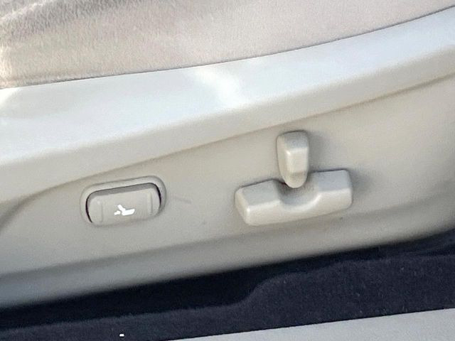 �y�p���[�V�[�g�z�X�C�b�`��ŊȒP�ɃV�[�g�̔��������\!�d��������͂�����܂���!���K�ȃV�[�g�|�W�V�����ɃZ�b�g���āA���K�ȃh���C�u�����y���݂��������B