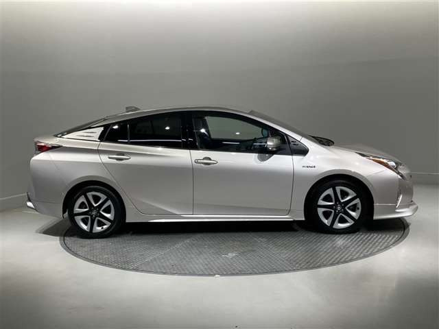 プリウス1.8 A ツーリングセレクション