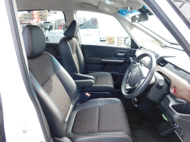 フリード+1.5 クロスター