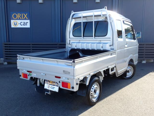 �����r���[�̉摜�ɂȂ�܂��B�I���b�N�X�F�蒆�ÎԂɂ́A���w��������S���Ă���肢���������߂ɁA�Ǝ��́u�I���b�N�X�F�蒆�Îԕۏ؁v�����t�����Ă��܂��B