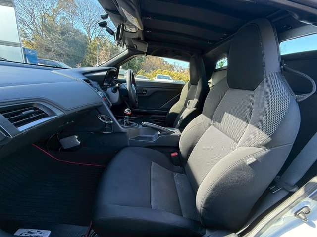 �C�ɂȂ邨�Ԃ�����܂�����E�̓d�b�ԍ����璼�ڂ��X�ɂ��₢���킹���������B�x�����@����ԗ����A��Ԃ܂łȂ�ł������������Ē����܂��B�X�^�b�t�ꓯ���A�����҂����Ă���܂��B