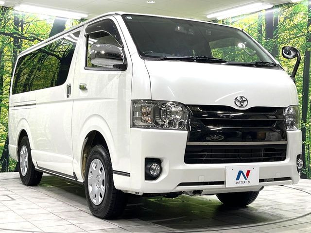 高透明度のガラス皮膜で撥水はもちろん、上質なツヤ・光沢を実現。紫外線や酸性雨から大切な愛車を保護し、色あせ・劣化を防止。「弾スプラッシュコート」、「弾プリミッサコート」からお選びいただけます。