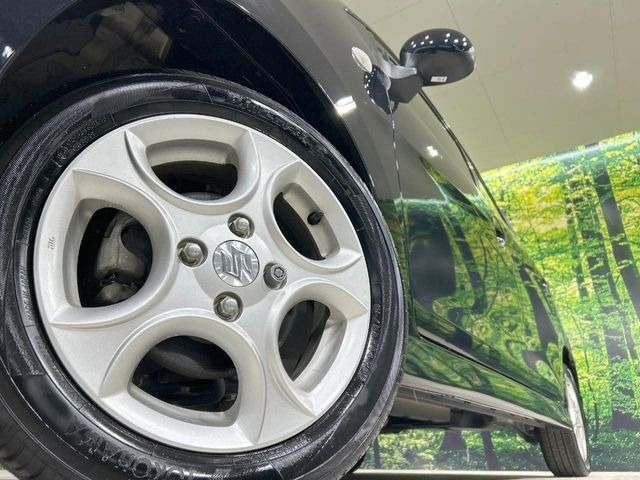 �y����14�C���`�A���~�z�C�[���z�O�ςɃ}�b�`���������A���~�z�C�[���𑕒����Ă���܂��B�e��ЊO�A���~�z�C�[����A�X�^�b�h���X�^�C�����戵�����Ă���܂��B���񂲑��k����������