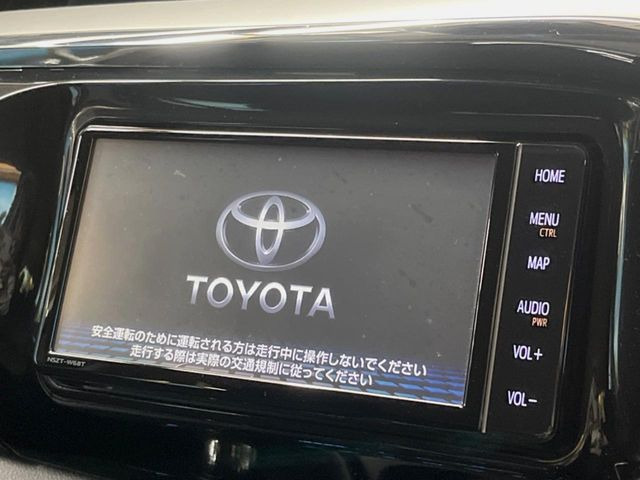 �y�����i�r�z�l�C�̏����i�r�𑕔����Ă���܂��B�i�r�̎g���₷���͂������A�I�[�f�B�I�@�\���[��!�L�����v�◷�s�͂������A�ʋ΂┃�����ȂǕ��i�̃h���C�u���y�����Ȃ�͂���