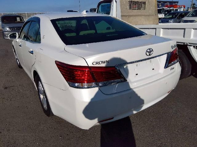 クラウン2.5 ロイヤルサルーンG i-Four 4WD