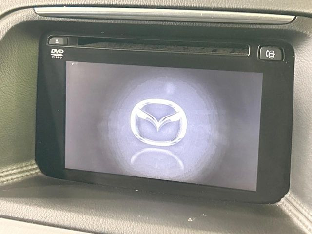 �y�}�c�_�R�l�N�g�i�r�z�ԓ��̕��͋C�Ƀ}�b�`������̌^�^�C�v�̃i�r�B�e����q�ݒ��Bluetooth�Đ����A�l�X�ȋ@�\���y���߂܂��B�����I�ȃ_�C�������삪�\�ŁA�g��������ǍD�ł��B