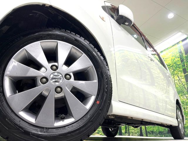 �y14�C���`�A���~�z�C�[���z�O�ςɃ}�b�`�����A���~�z�C�[���𑕒����Ă���܂��B�e��A���~�z�C�[����A�X�^�b�h���X�^�C�����戵�����Ă���܂��B���񂲑��k����������