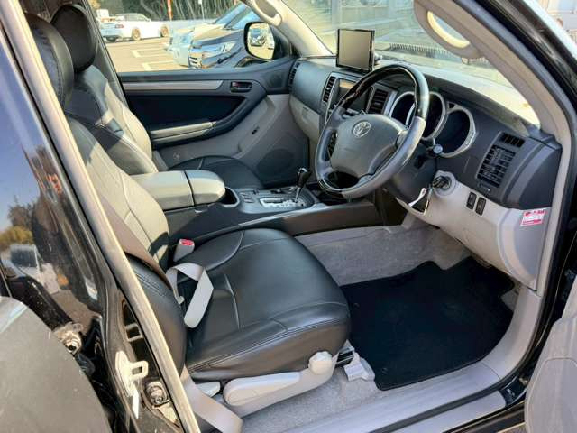 �C�ɂȂ邨�Ԃ�����܂�����E�̓d�b�ԍ����璼�ڂ��X�ɂ��₢���킹���������B�x�����@����ԗ����A��Ԃ܂łȂ�ł������������Ē����܂��B�X�^�b�t�ꓯ���A�����҂����Ă���܂��B