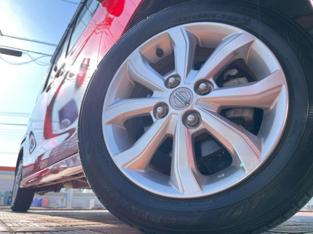 �y����14�C���`�A���~�z�C�[���z�O�ςɃ}�b�`���������A���~�z�C�[���𑕒����Ă���܂��B�e��ЊO�A���~�z�C�[����A�X�^�b�h���X�^�C�����戵�����Ă���܂��B���񂲑��k����������