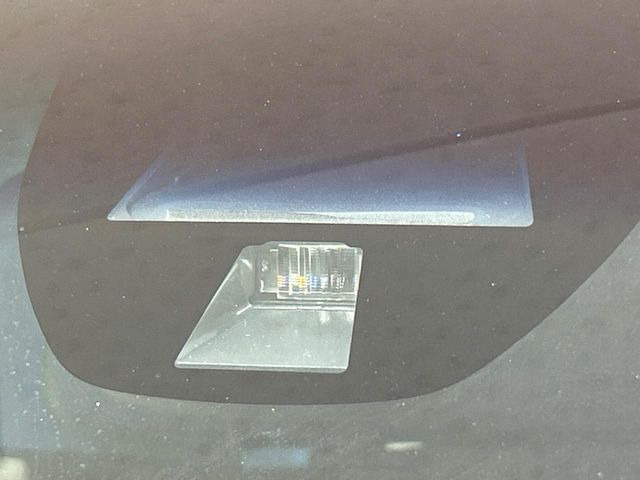 �y�V�e�B�u���[�L�A�N�e�B�u�V�X�e���z�ᑬ���s���ɑO���̎ԗ�����F�����A�Փ˂������Ȏ��͌x��ƃu���[�L�ŏՓˉ���Ɣ�Q�y�����A�V�X�g�B�����S�Ƀh���C�u�����y���݂��������܂��B