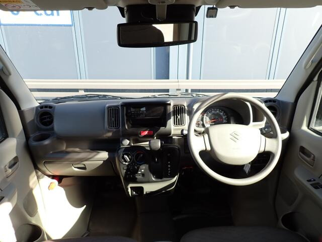 �C���p�l�摜�ɂȂ�܂��B�ԓ��͐��Ǝ҂ɂĎ����N���[�j���O�{�H�ς݂Ȃ̂ŁA��ϐ����ł��B