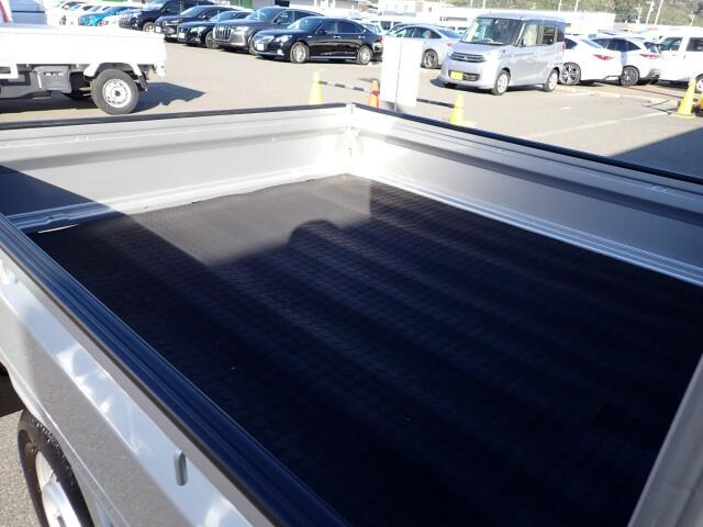 �ב�̏�ԁB���Ђ����X�����A��Ԃ����m�F���������B