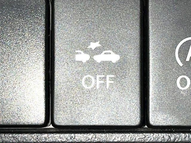 �y�X�Y�L �Z�[�t�e�B�T�|�[�g�z���s���ɑO���̎ԗ�����F�����A�Փ˂������Ȏ��͌x��ƃu���[�L�ŏՓˉ���Ɣ�Q�y�����A�V�X�g�B�����S�Ƀh���C�u�����y���݂��������܂��B