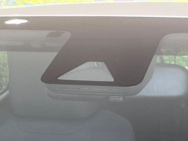 �y�g���^�Z�[�t�e�B�Z���X�z���s���ɑO���̎ԗ�����F�����A�Փ˂������Ȏ��͌x��ƃu���[�L�ŏՓˉ���Ɣ�Q�y�����A�V�X�g�B�����S�Ƀh���C�u�����y���݂��������܂��B