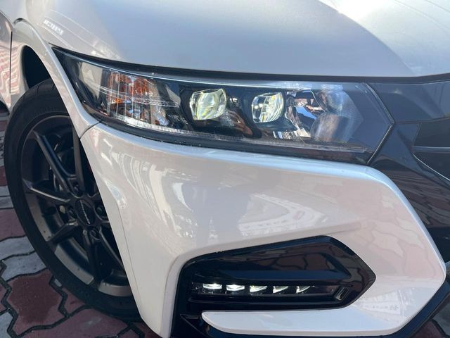 �yLED�w�b�h���C�g�z���V����ԑ��s�����ǍD�Ȏ��E���m�ۂ����S���ĉ^�]�ł��鍂�P�xLED�w�b�h���C�g�𑕔�!�_�����x�������A����d�͂��}�����Ă��܂��B