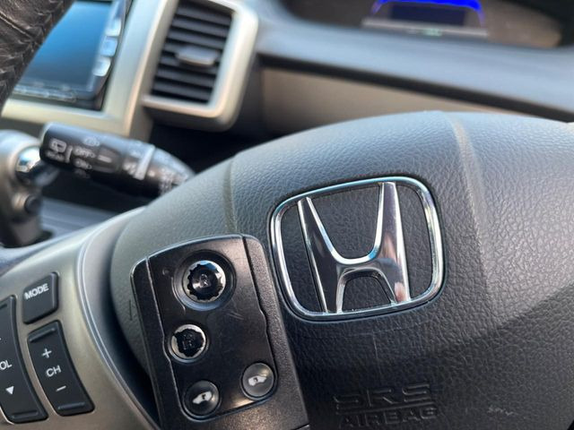 �yHonda�X�}�[�g�L�[�z�J�o����|�P�b�g�ɓ��ꂽ�܂܂ł��h�A�̎{���E�������\�ȃX�}�[�g�L�[�𑕔��B�G���W���̃I���E�I�t�����J�M�����o���K�v����������Ƃ��Ă��֗��ł���