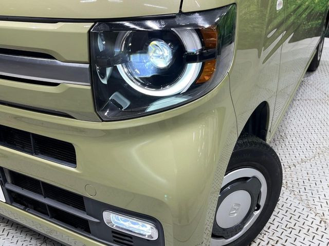 �yLED�w�b�h���C�g�z���V����ԑ��s�����ǍD�Ȏ��E���m�ۂ����S���ĉ^�]�ł��鍂�P�xLED�w�b�h���C�g�𑕔�!�_�����x�������A����d�͂��}�����Ă��܂��B