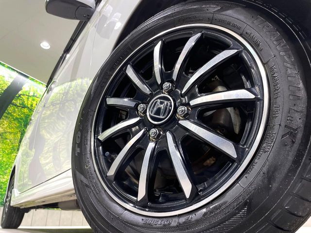 �y����14�C���`�A���~�z�C�[���z�O�ςɃ}�b�`���������A���~�z�C�[���𑕒����Ă���܂��B�e��ЊO�A���~�z�C�[����A�X�^�b�h���X�^�C�����戵�����Ă���܂��B���񂲑��k����������