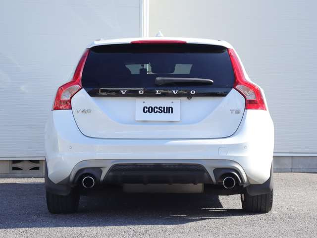 ���s�^�G���W���ɂ̓{���{�̔F�؂��擾����MOTUL�̍����I�C��SPECIFIC RBS0-2AE(0W-20)���g�p���܂��B