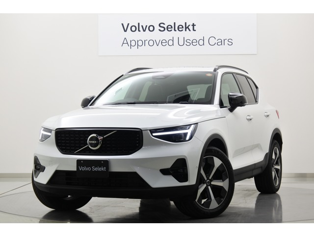 XC40ウルトラ B4 AWD ダークエディション 4WD