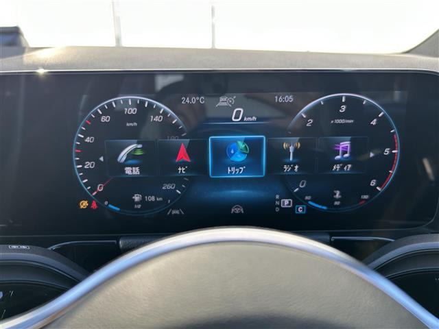 GLAクラスGLA200d 4マチック 4WD