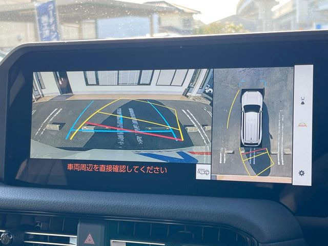 �y�p�m���~�b�N�r���[���j�^�[�z��p�̃J�����ɂ��A�ォ�猩���낵���悤�Ȏ��_��360�x�N���}�̎��͂��m�F���邱�Ƃ��ł��܂������p�������m�F���₷���A�����ꏊ�ł̐؂�Ԃ��⒓�Ԃ��X���[�Y�ɍs���܂��B