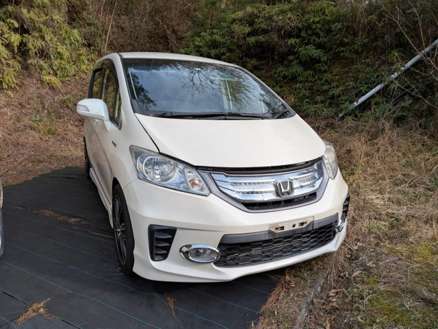 フリードハイブリッド1.5 ジャストセレクション