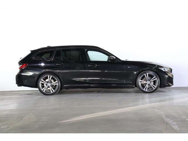 3シリーズツーリング320d xドライブ Mスポーツ  4WD