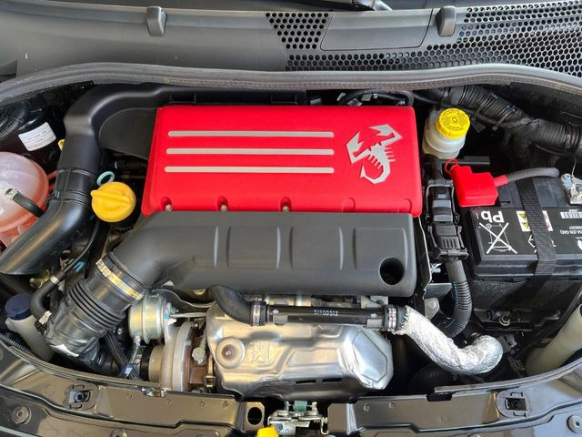 �����X�ł́A�e���[�J�[�̐�p�f�f�e�X�^�[�𓱓��B���Ǝ��i�����e�N�j�J���X�^�b�t���풓���Ă���܂��̂ŁA������̍ۂɂ����S���Ă����p���������܂��B