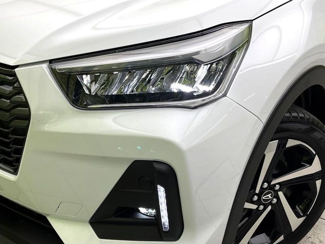 �yLED�w�b�h���C�g�z���V����ԑ��s�����ǍD�Ȏ��E���m�ۂ����S���ĉ^�]�ł��鍂�P�xLED�w�b�h���C�g�𑕔�!�_�����x�������A����d�͂��}�����Ă��܂��B