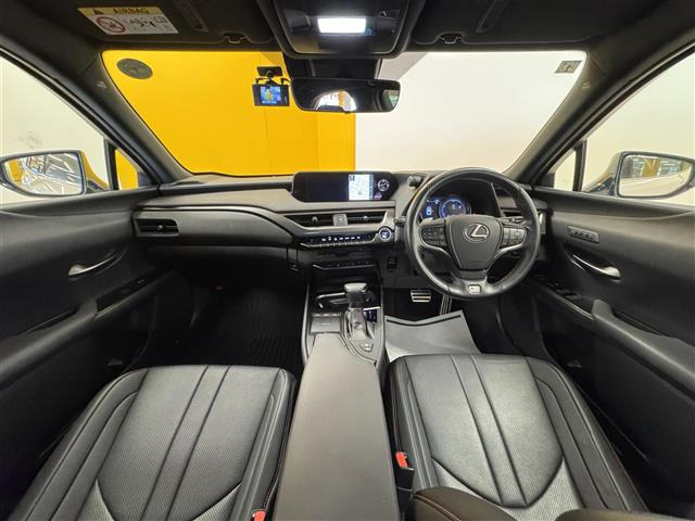 UX250h Fスポーツ