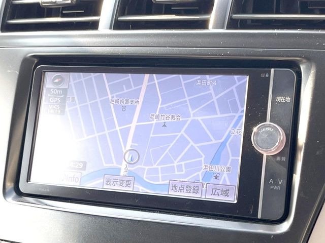 �y�����i�r�z�l�C�̏����i�r�𑕔����Ă���܂��B�i�r�̎g���₷���͂������A�I�[�f�B�I�@�\���[��!�L�����v�◷�s�͂������A�ʋ΂┃�����ȂǕ��i�̃h���C�u���y�����Ȃ�͂���