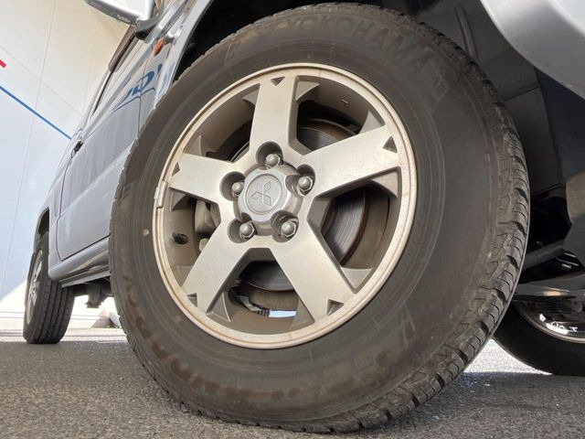 �y�����A���~�z�C�[���z�O�ςɃ}�b�`���������A���~�z�C�[���𑕒����Ă���܂��B�e��ЊO�A���~�z�C�[����A�X�^�b�h���X�^�C�����戵�����Ă���܂��B���񂲑��k����������