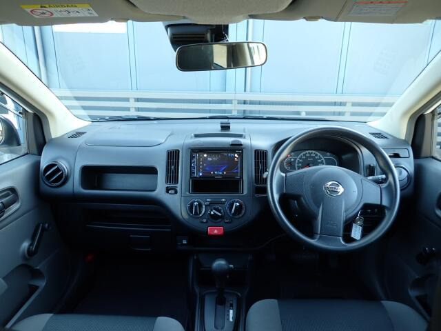 �C���p�l�摜�ɂȂ�܂��B�ԓ��͐��Ǝ҂ɂĎ����N���[�j���O�{�H�ς݂Ȃ̂ŁA��ϐ����ł��B