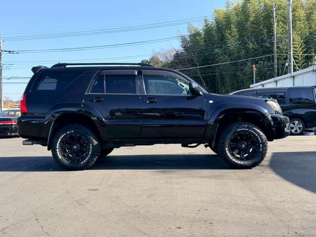 ���X�݌ɂ͊O���A�����N���[�j���O��ɓW�����A�����Ď��̏C�����̗L���A���[�^�[��������̗L������O�ҋ@�ւɂ�錟����S����{���Ă���܂��B�Ԍ��A�����A����h�������ЂőΉ��ł��܂��̂ł����S���������B