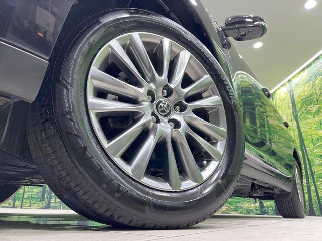 �y����18�C���`�A���~�z�C�[���z�O�ςɃ}�b�`���������A���~�z�C�[���𑕒����Ă���܂��B�e��ЊO�A���~�z�C�[����A�X�^�b�h���X�^�C�����戵�����Ă���܂��B���񂲑��k����������